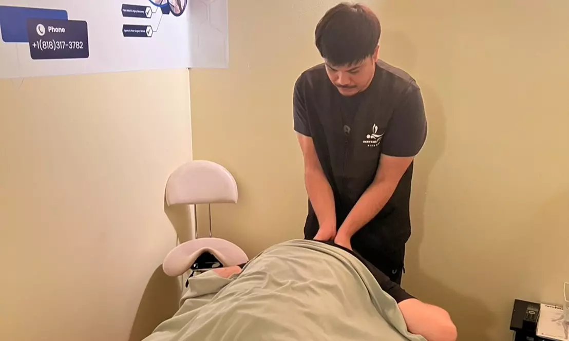 Choose from 1, 3, or 5 Deep Tissue Massage Sessions