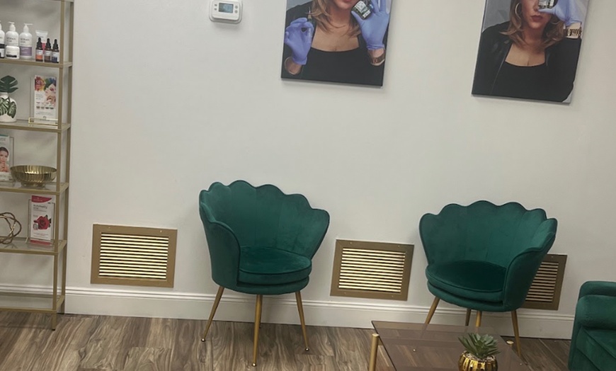 Image 2: 60- or 90-Minute Swedish or Deep Tissue Massage Sessions