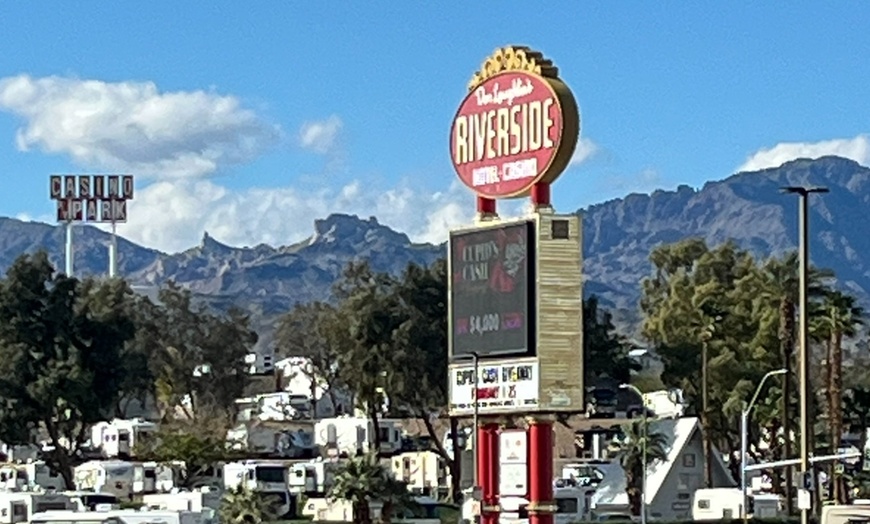 Image 10: Las Vegas to Laughlin - 8-Hour Riverside Refresh Day Tour