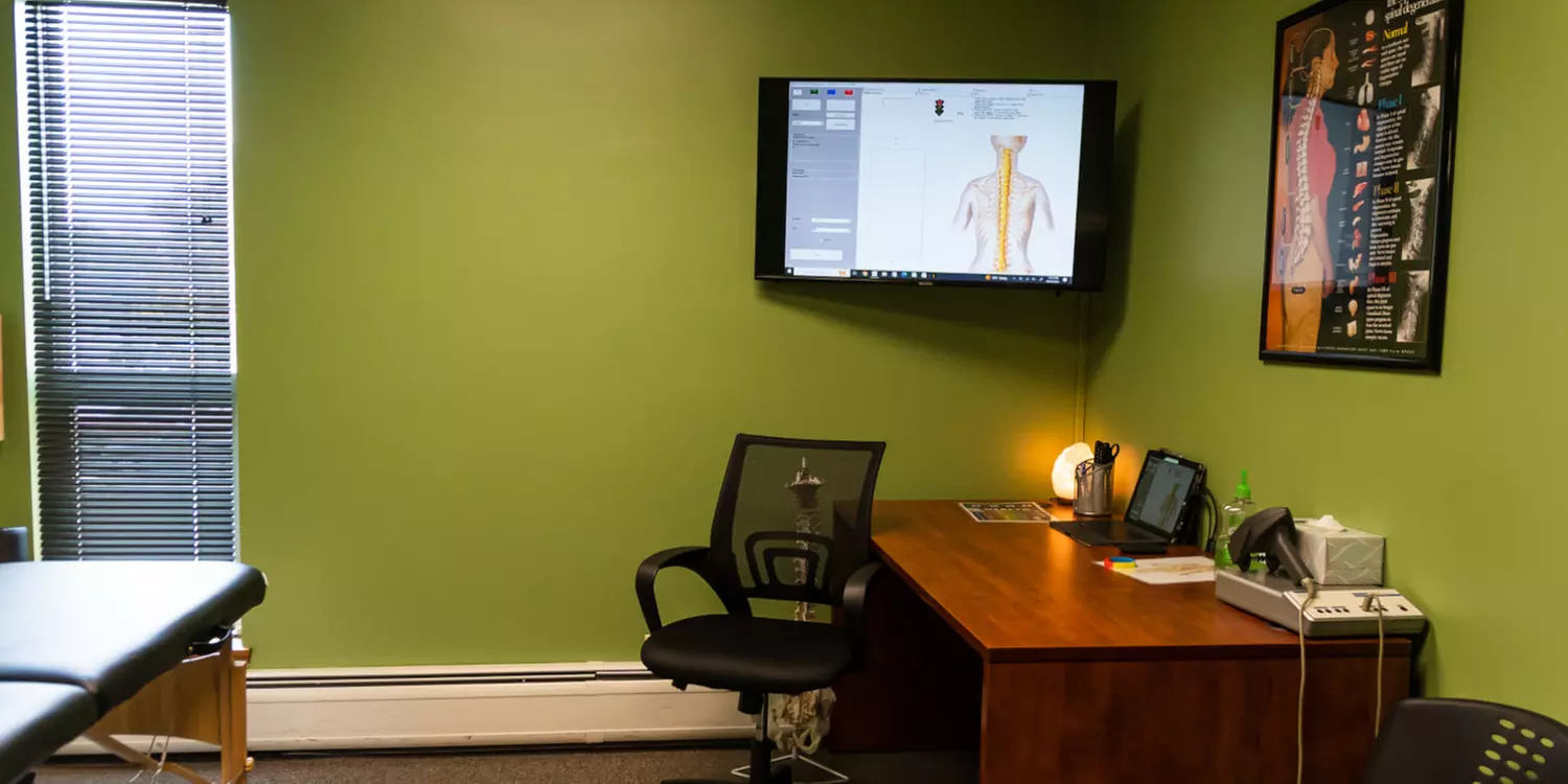 Chiropractic Evaluation with 1 or 3 Adjustments Optional Acupuncture