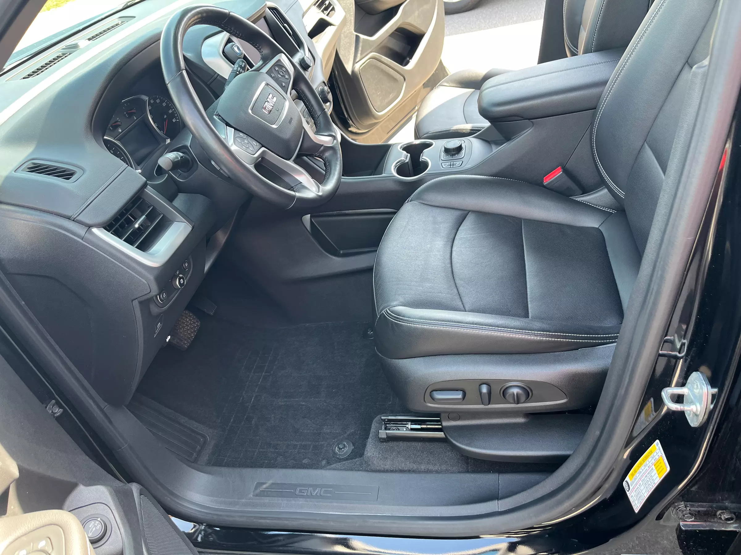 Deep Scrub Interior Mobile Detail +Spot Treatment Trunk Space for Car or Pickup, SUV or Van /More(Up to 20% Off) - Primary Image