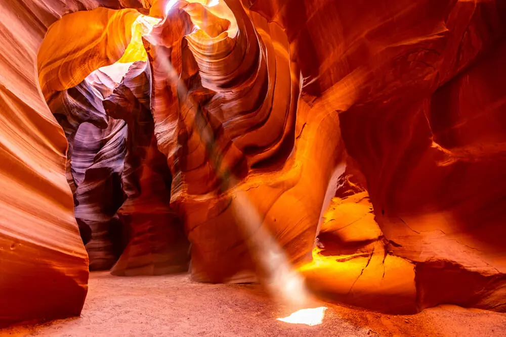 Horseshoe Bend and Upper or Lower Antelope Canyon Van Tour for One with Lunch from Utour USA (Up to 31% Off) - Primary Image