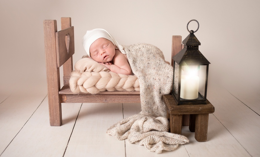 Image 4: Newborn Photoshoot With Free Print at Peekaboo  