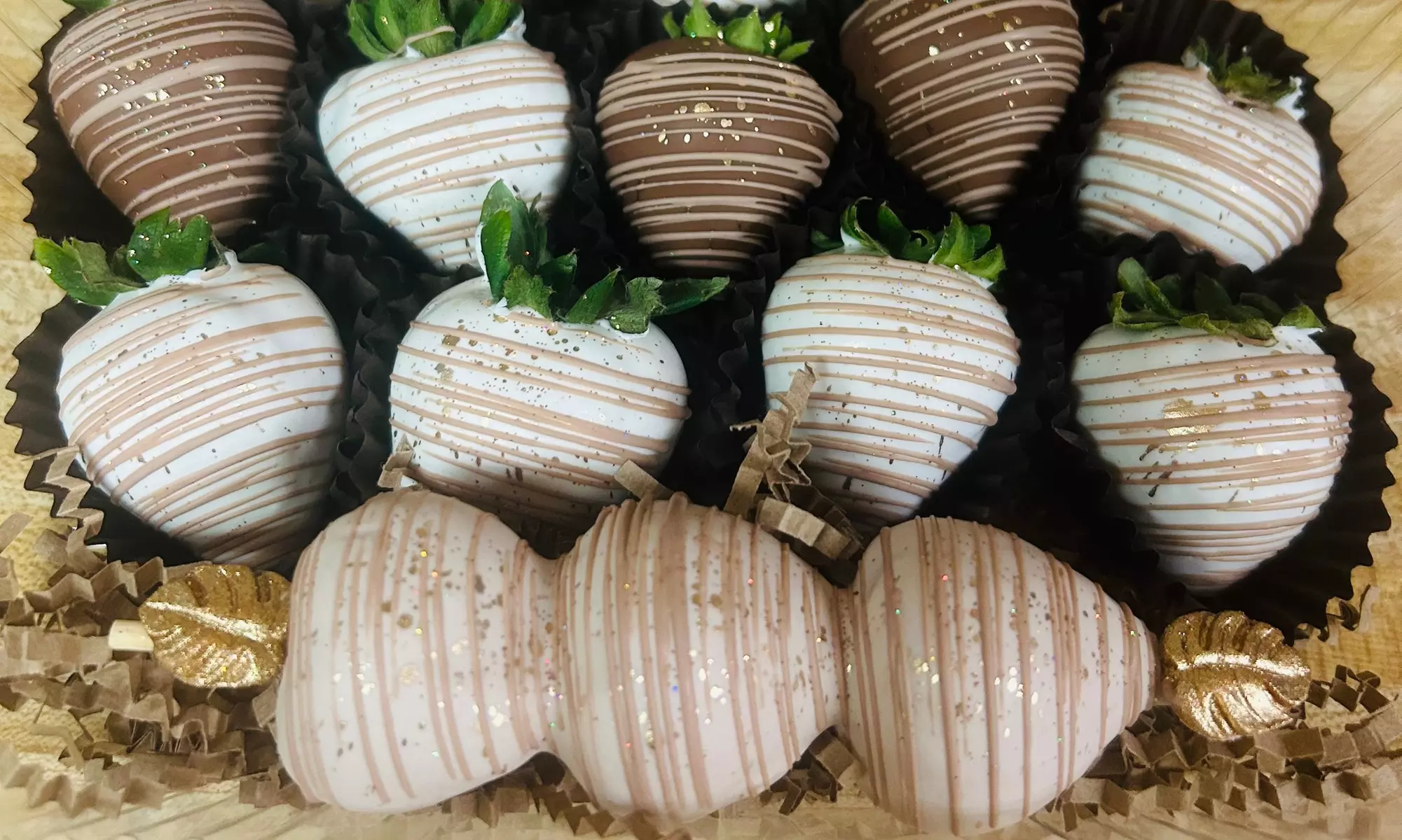 Designer Dipped Strawberries – Pick Your Flavor or Fun Topping Mix!
