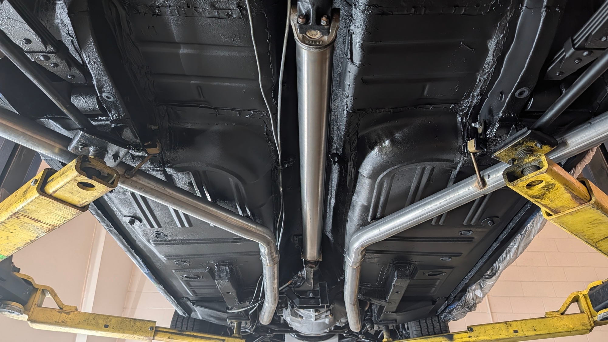 Durable Undercoating & Wax for Cars, Sedans, SUVs, Minivans & Trucks