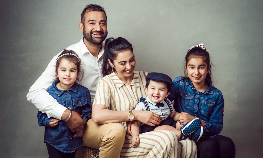 Image 13: 60-Min Family Photoshoot with a Keepsake 10” x 8” Print