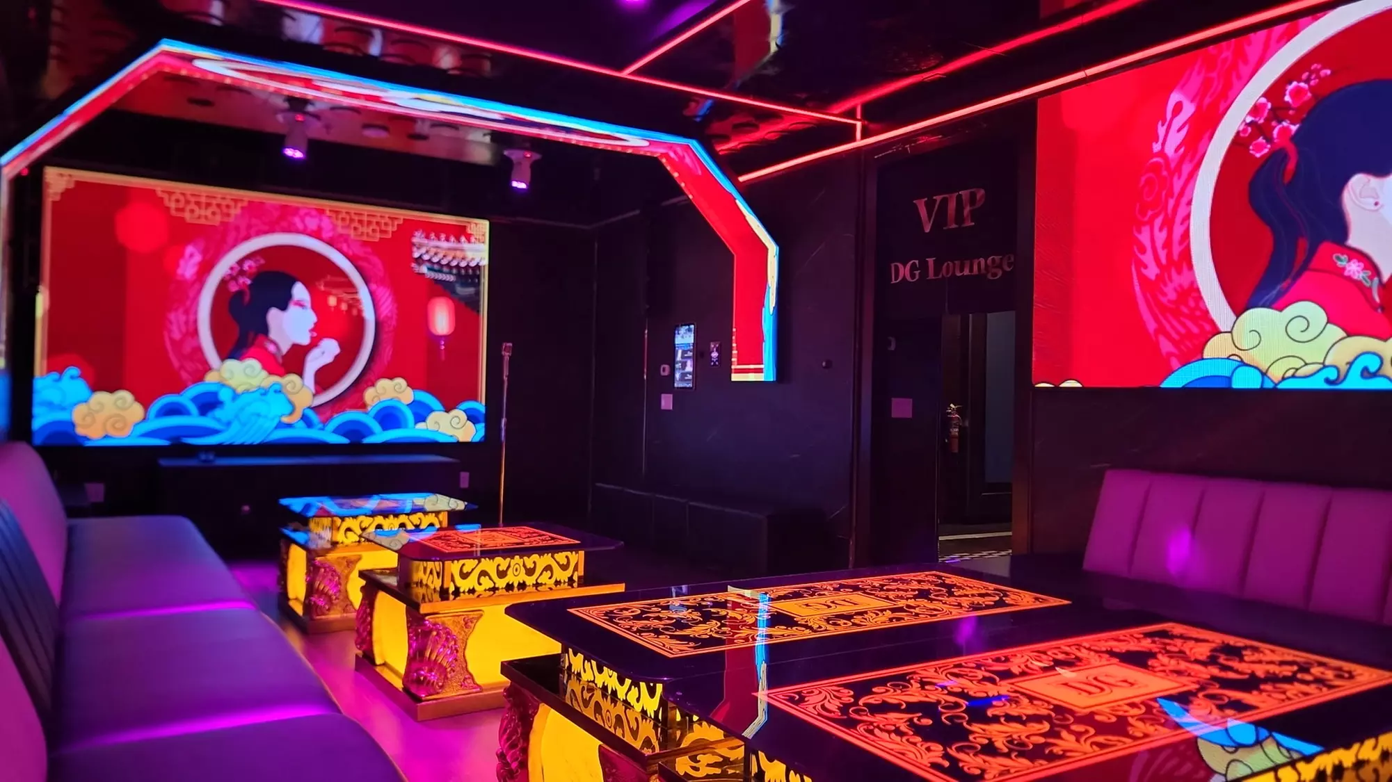 Sing & Celebrate: 1, or 2 hours karaoke room (Up to 10 People)