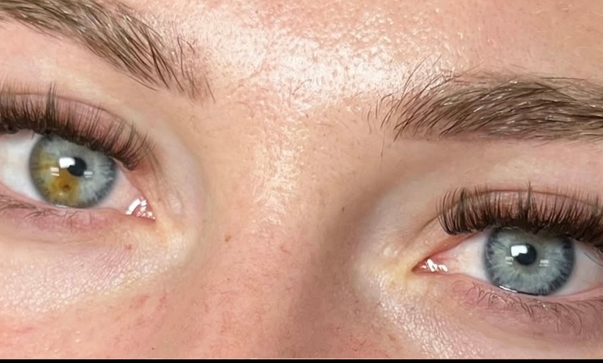 Image 4: Up to 70% Off on Eyelash Extensions at Beauty Lab
