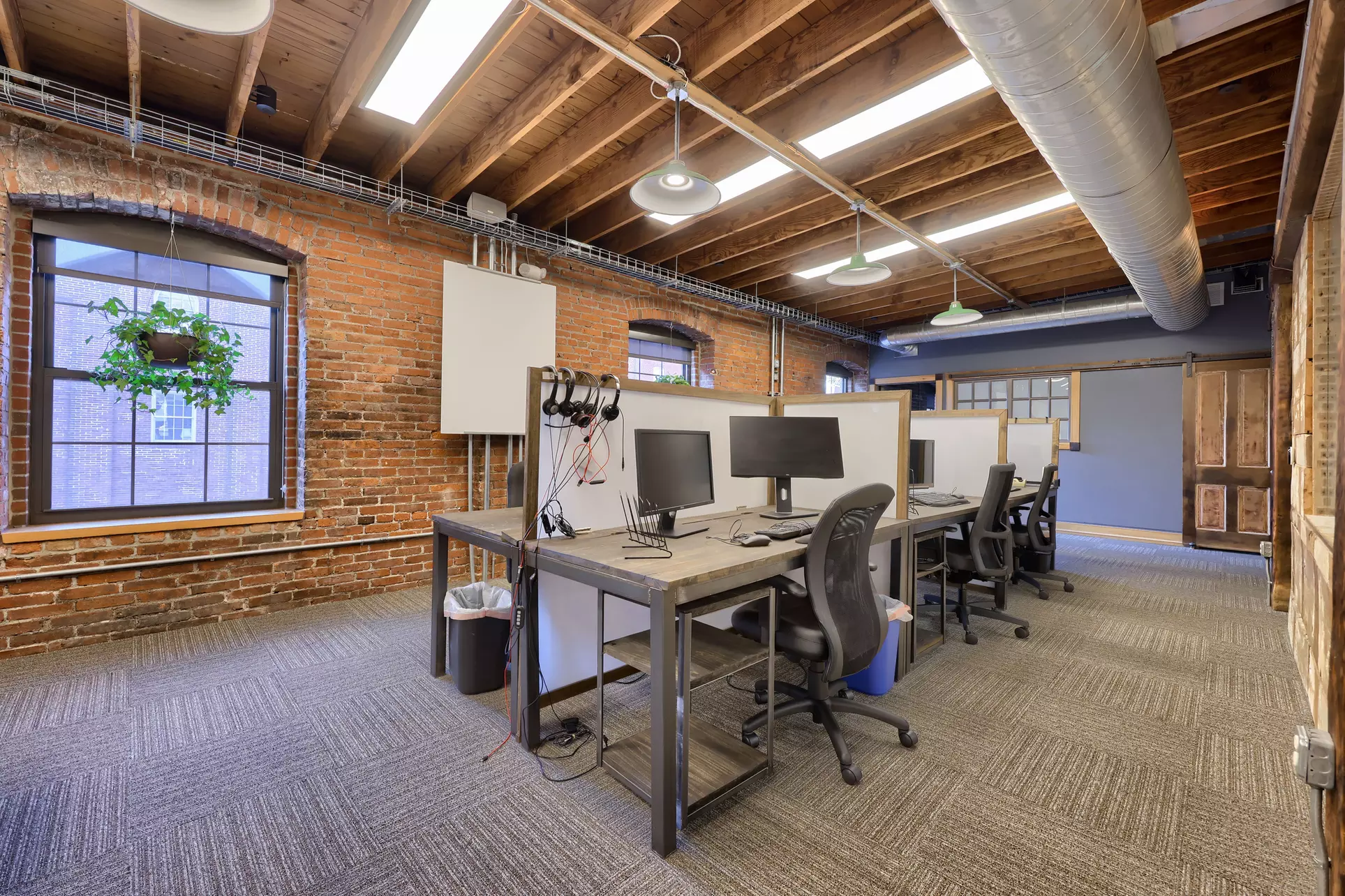 Experience a Professional Environment with Flexible Day Passes