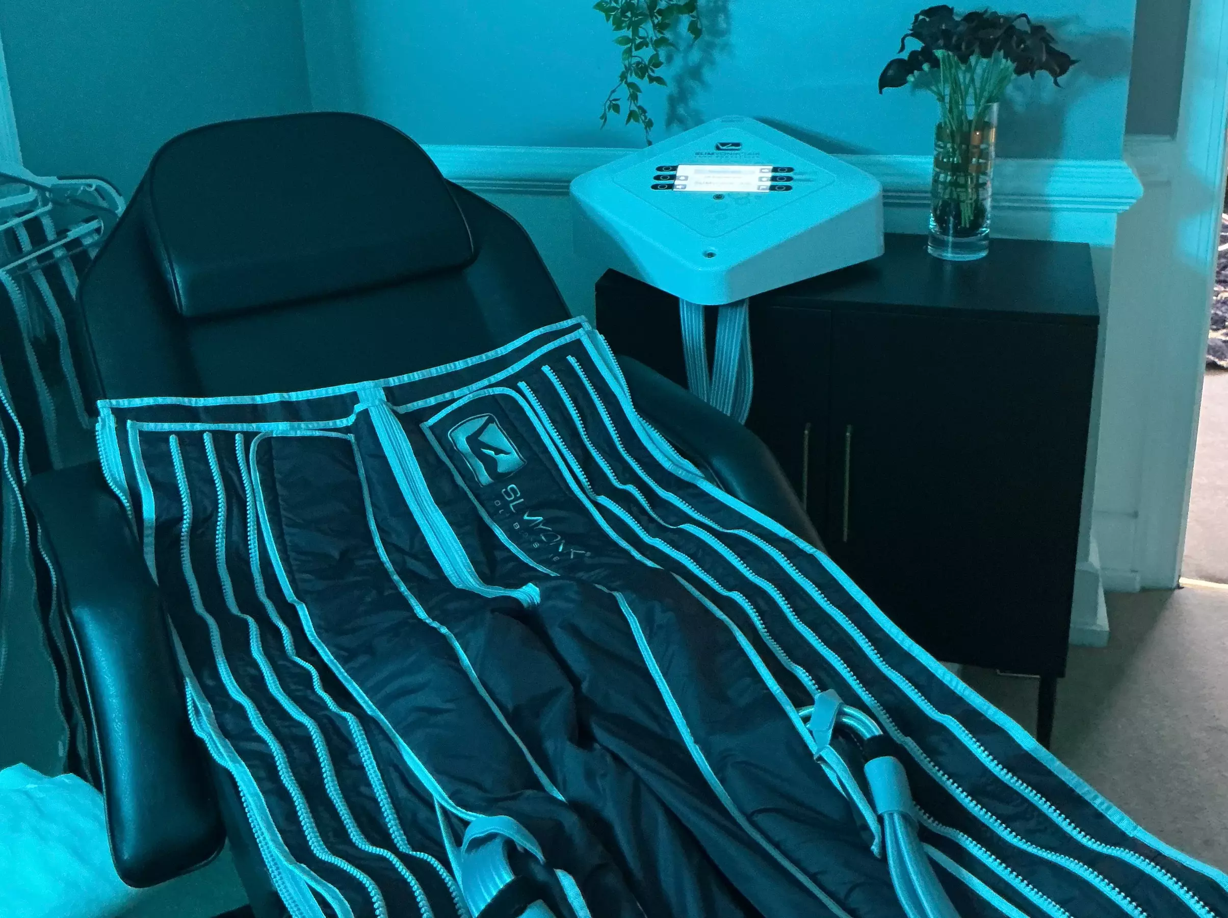 Boost Wellness with 3 or 6 45-Minute Pressotherapy Lymphatic Sessions