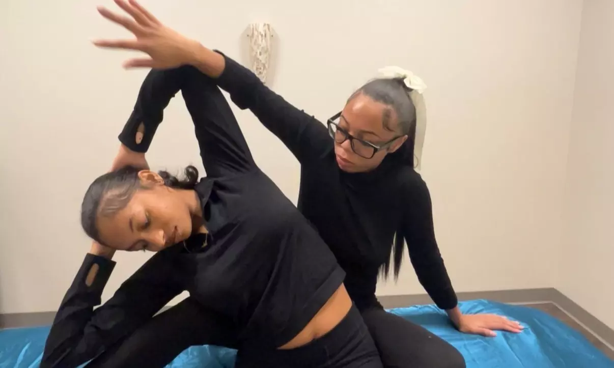 One 45 or 60-Minute Stretch Therapy or Mobility Coaching Session