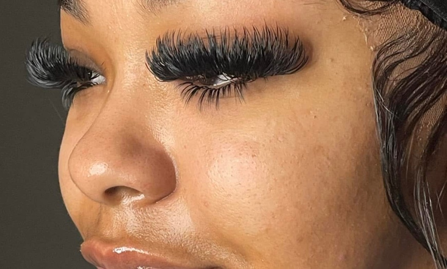 Image 1: Up to 50% Off on Eyelash Extensions at Baddie Winks