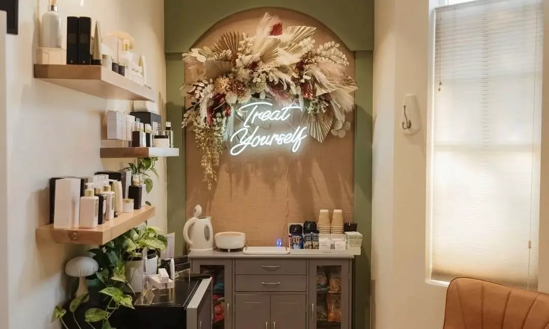 Relax with 60, 90, or 120 Minutes Relaxation Massage