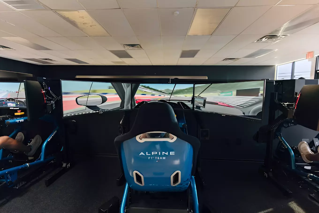 Full-Motion Racing Simulator Experience – Austin