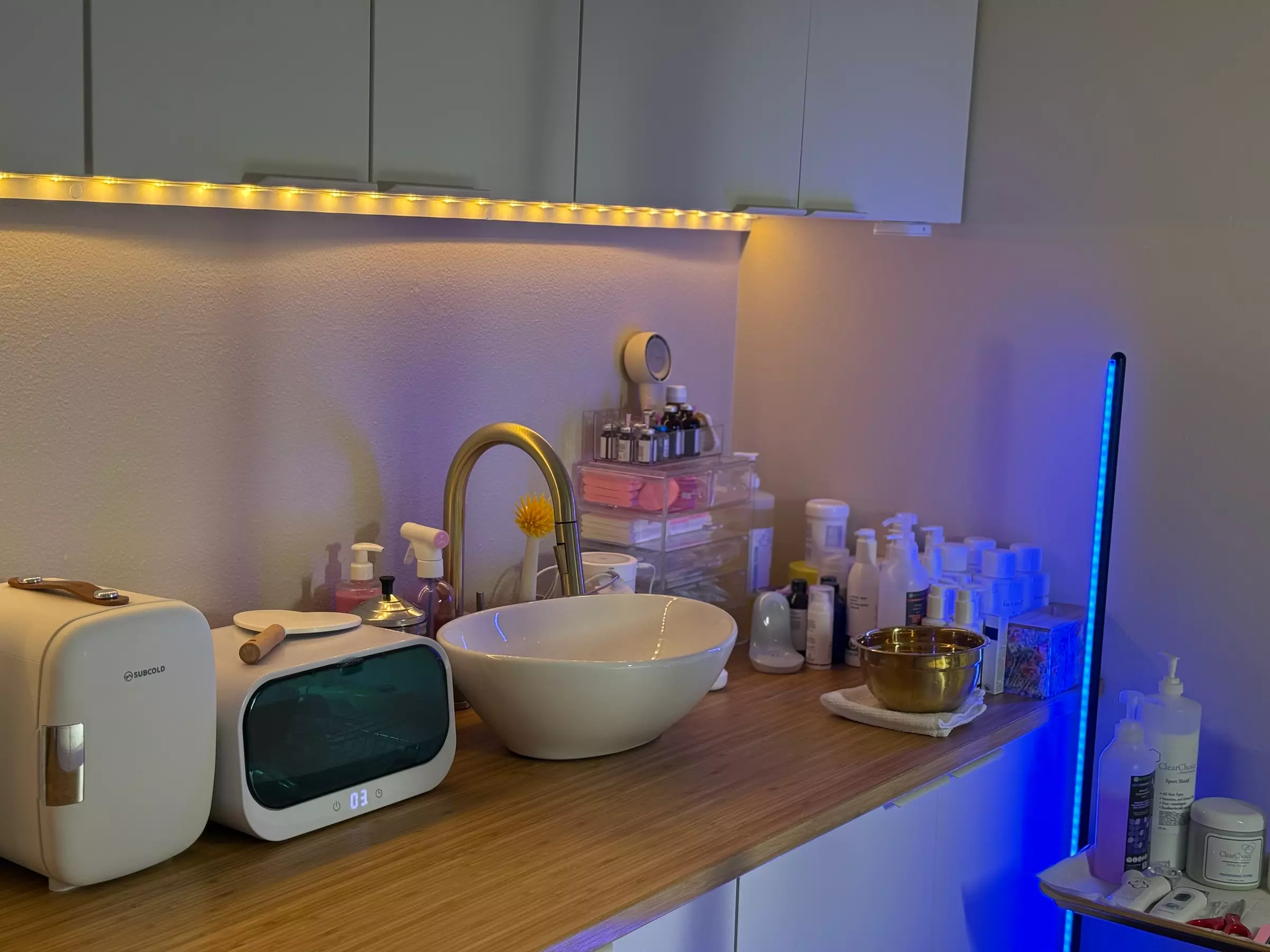 Up to 66% Off on HydraFacial at Euro glow facial salon