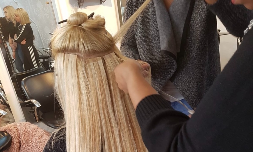 Image 3: Master in Hair Extension Class with 5 Methods for a New Career Path