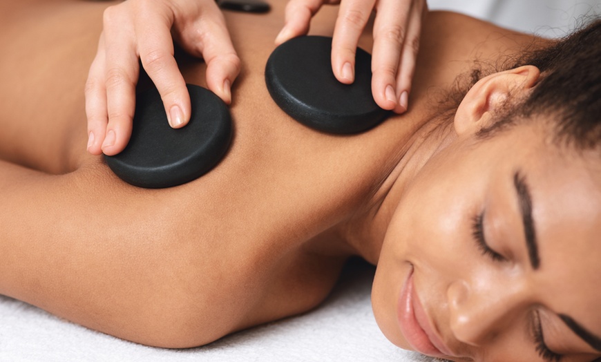 Image 4: Up to 76% Off on Hot Stone Massage at Amy Beauty Salon