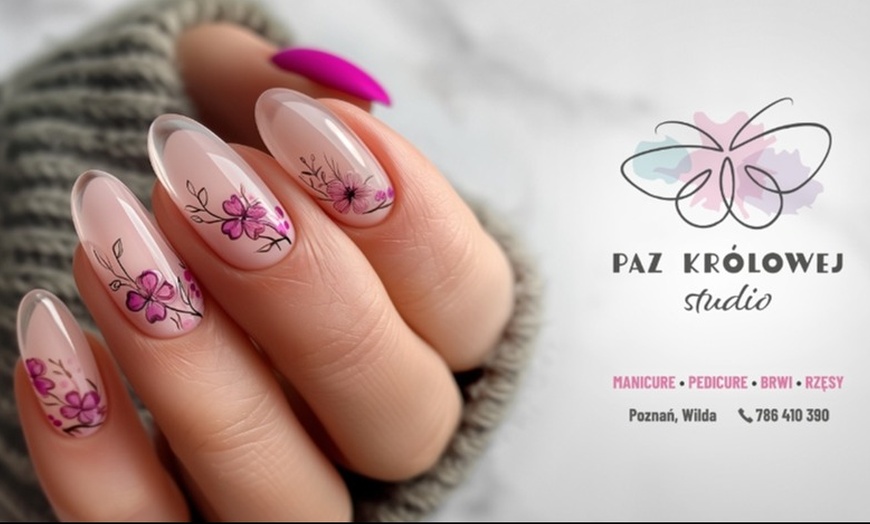 Image 1: Podkreśl swoje piękno: klasyczny manicure i regulacja brwi