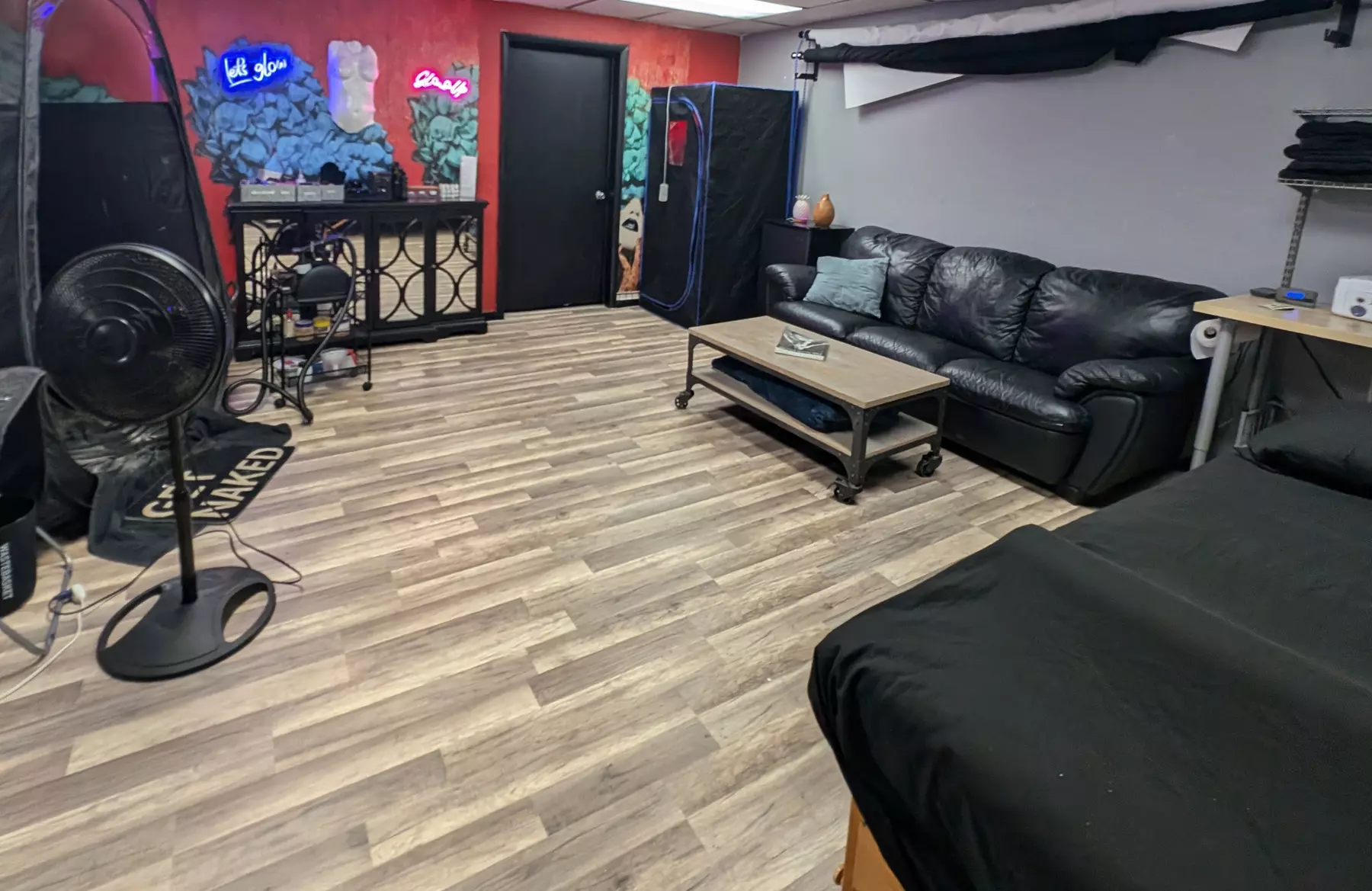 Up to 72% Off on Spray Tanning at Nud Spa - Spray Tanning