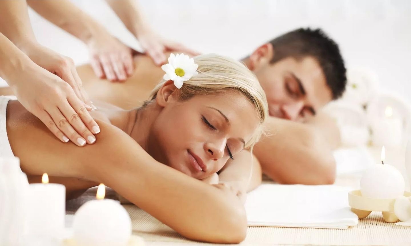 Couple Massage & 90-Min Relaxing Massage with Aromatherapy Deals