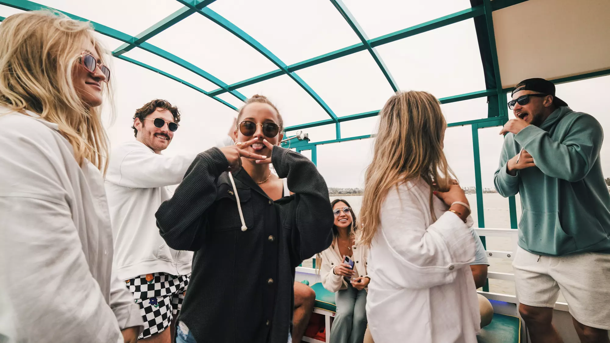 Self-Captain Hot Tub Boat Rental for Up to 12 Guests in San Diego, CA