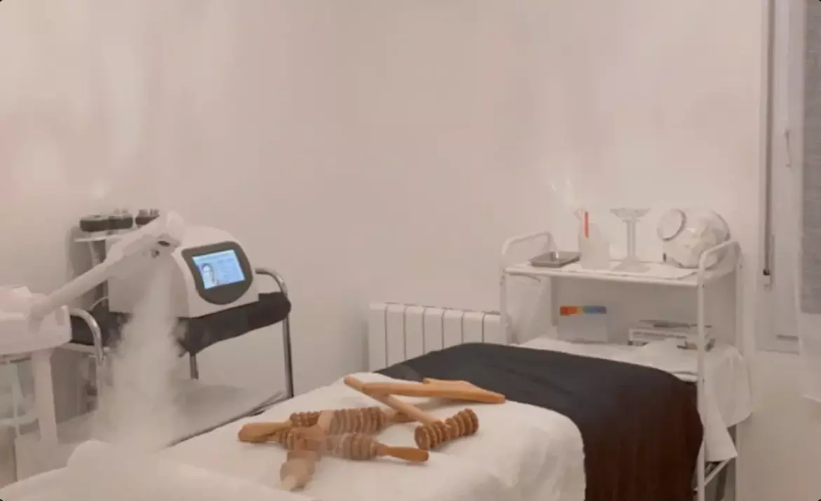 Soin du visage avec microneedling au choix de 50, 55 ou 60 min