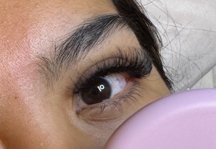 Full Set of Classic, Hybrid, or Volume Eyelash Extensions - Innovative Styles