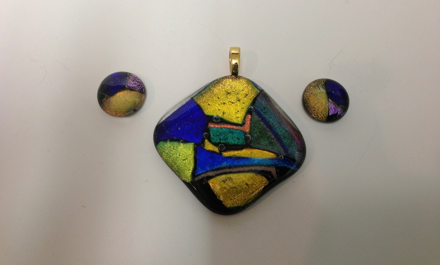 Image 8: Beginner Mosaic Glass Jewelry Workshop for One or Two People