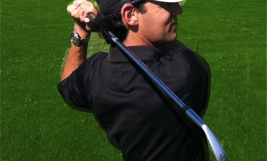 Image 2: Golf Session: Private Lesson - 30 or 60 Minutes for One or Two