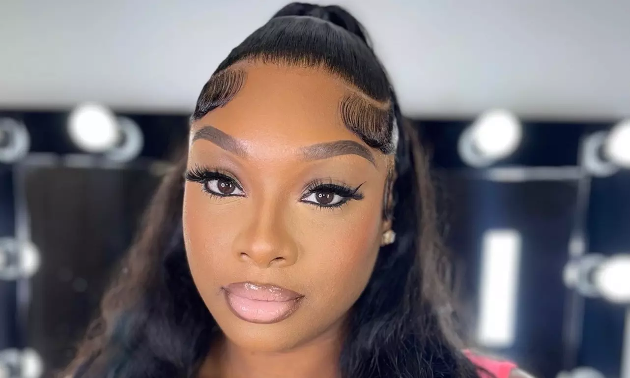 Full Face or Eyes and Brows Makeup for a Flawless Look