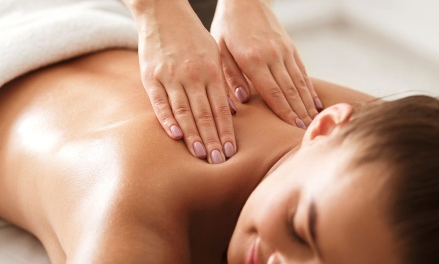 Image 3: Up to 56% Off on Body Wrap at DSoPhysique Body Shaping and Contouring