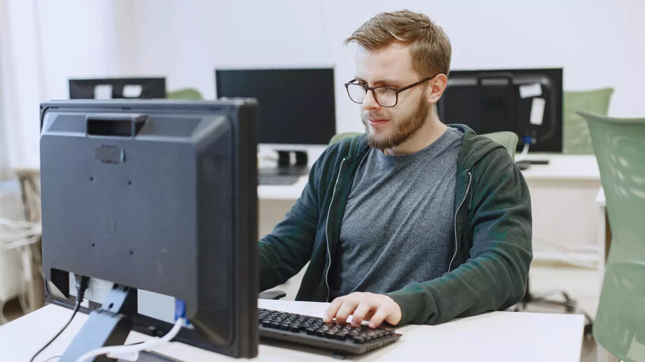 Dive into Online Training Academy: Computer Workstation Safety Course & 2000+ Courses Await! - Primary Image