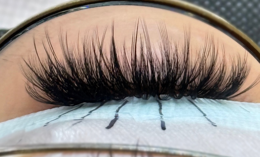Image 1: Luscious Lashes Awaits: Stunning Hybrid or Volume Eyelash Extensions