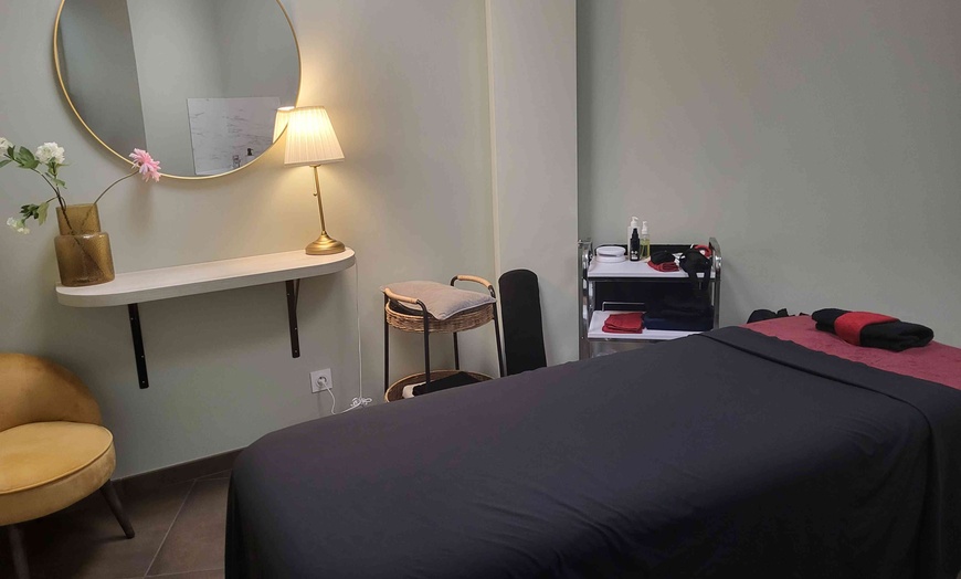 Image 3: Jusqu'à 43% de remise sur Massage - Tissus profonds chez Em'isFair