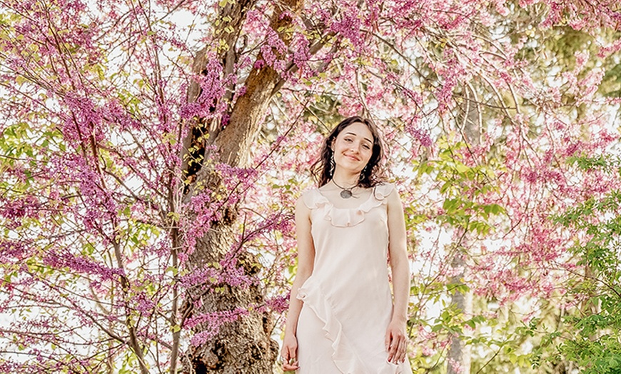 Image 6: Outdoor photo shoot: quick or extended sessions available