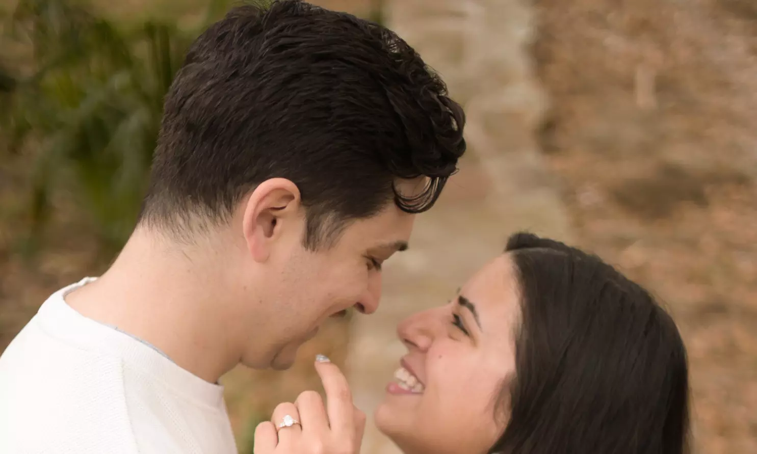 Capture the Moment: On-Location Engagement Photography Session
