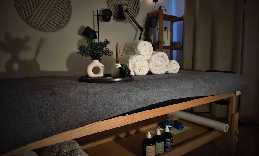 Image 5: Masaż klasyczny, relaksacyjny, gorącymi kamieniami, Kobido i więcej