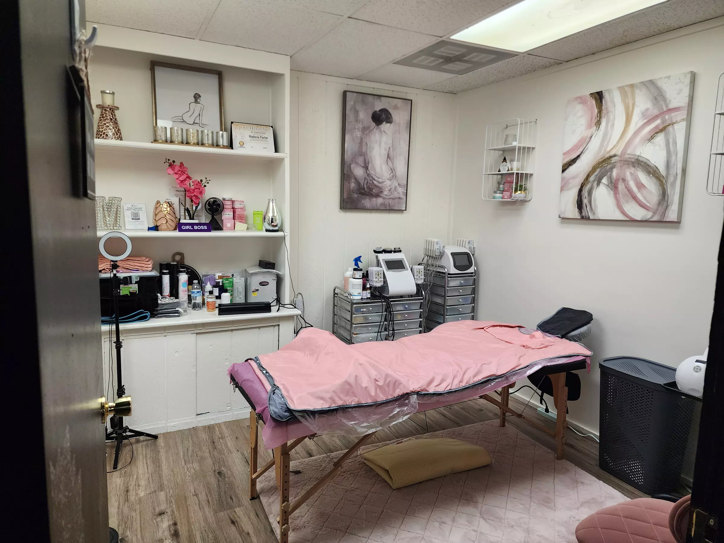 Up to 10% Off on Sauna Detox and Skinny Wrap at Body Canvas Contouring - Primary Image