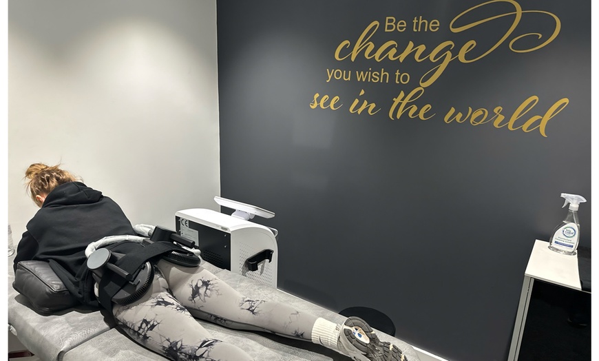 Image 10: Single or Two Area Sculpting, Private Sauna, Body Sculpt, & More