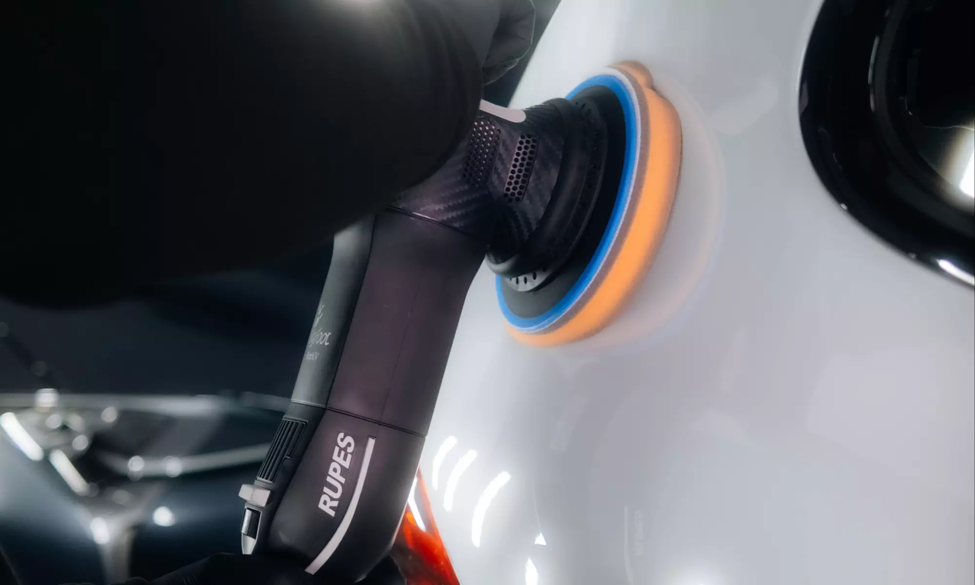 Innenraumreinigung od. Innen- & Außenreinigung Basic, Gold od. Premium