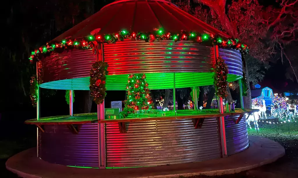 Country Christmas at HarvestMoon Fun Farm - Holiday Family Fun