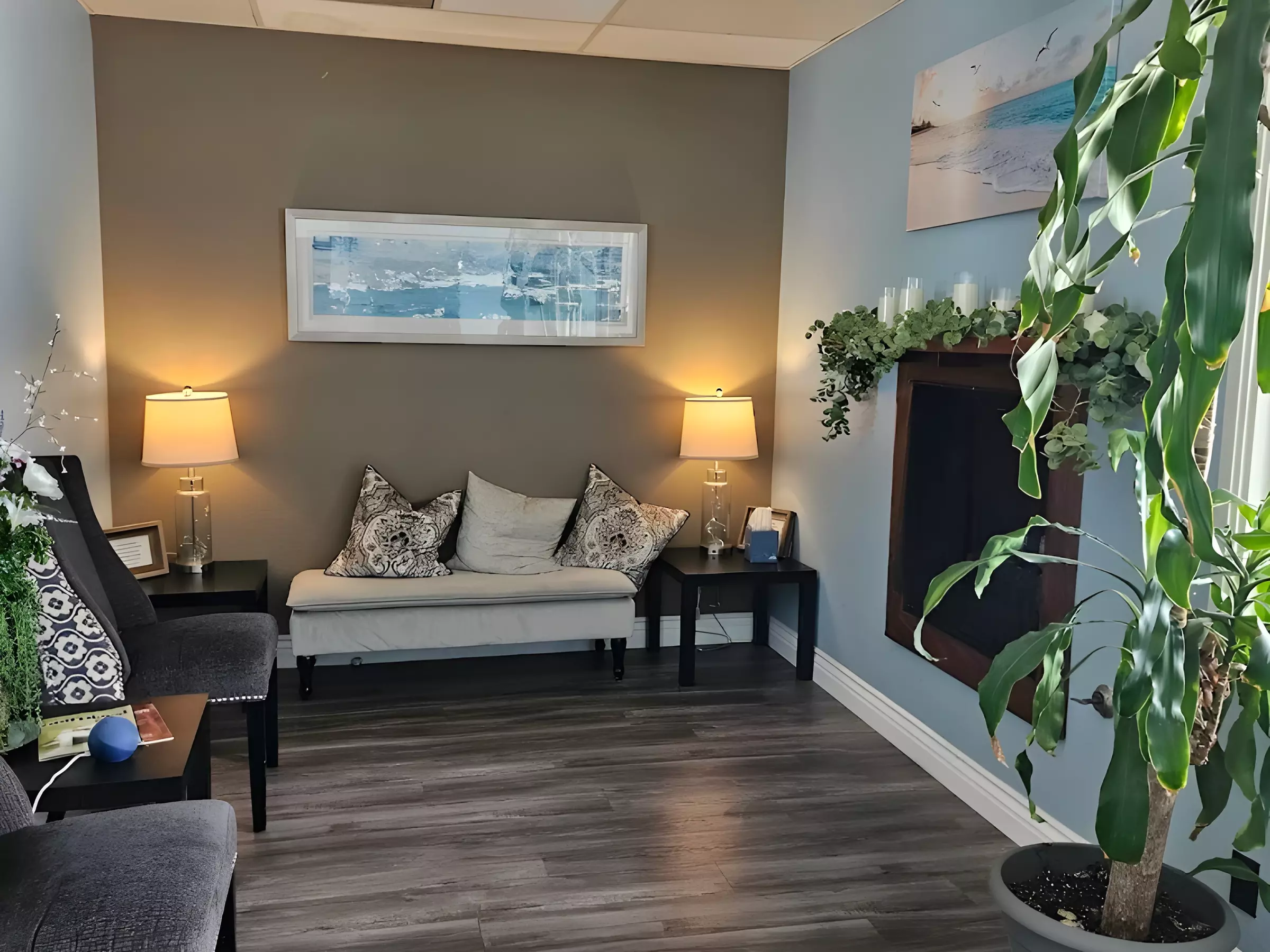 Unwind: One Relaxing Massage (60min) with Mask/Scalp Massage and More