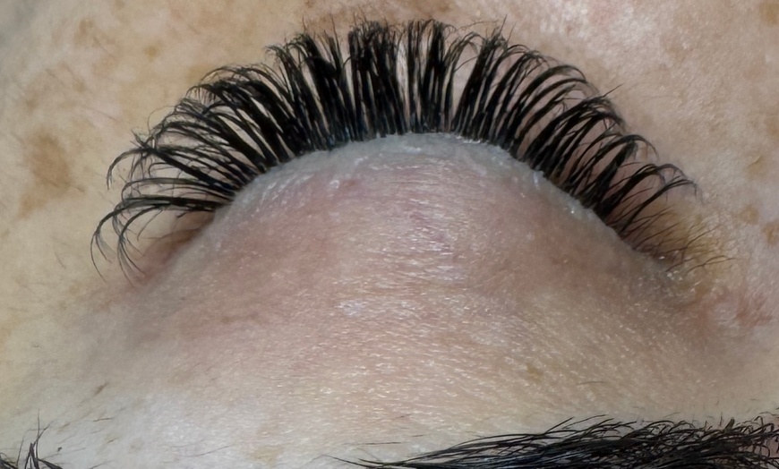 Image 3: Up to 65% Off on Eyelash Extensions at CoCo Lashes
