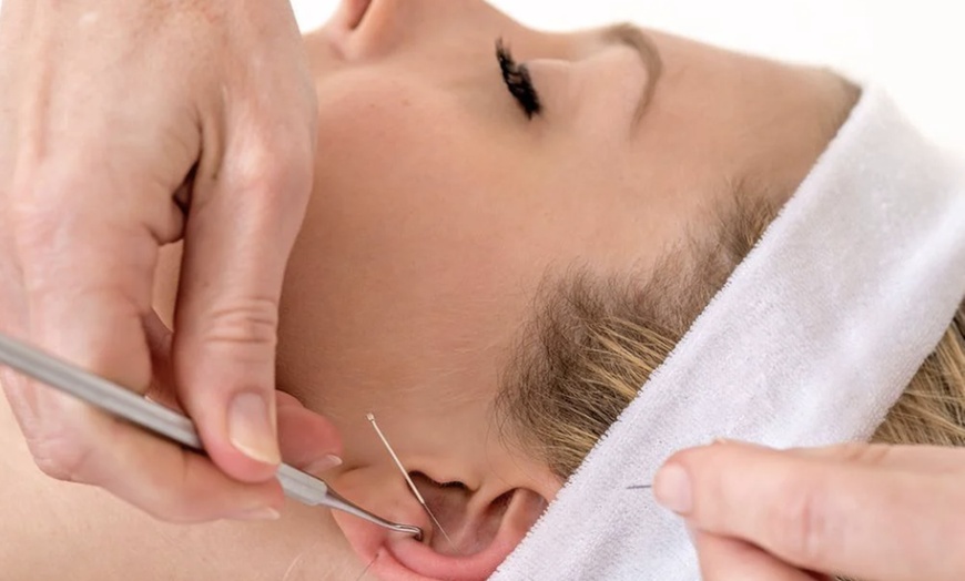 Image 4: Rituel Bien-Être en Box : massages, soins visage et énergie retrouvée