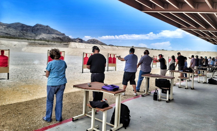 Image 1: CCW course with two range sessions, safety gear and one workshop sessi