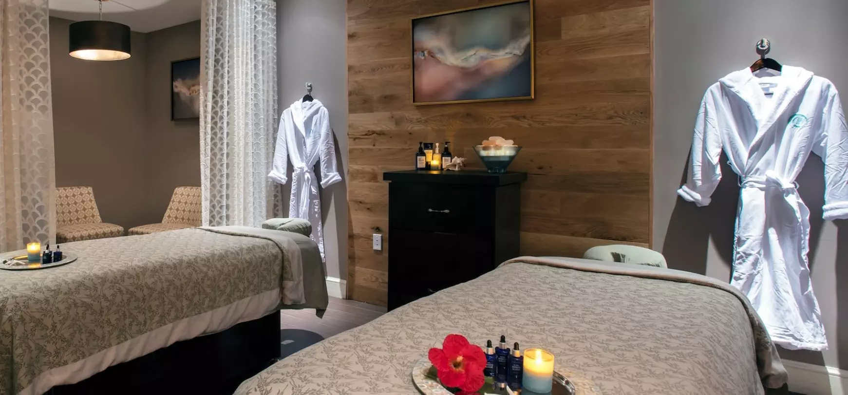 Unwind with a 60, 90, or 120-Minutes Signature Massage