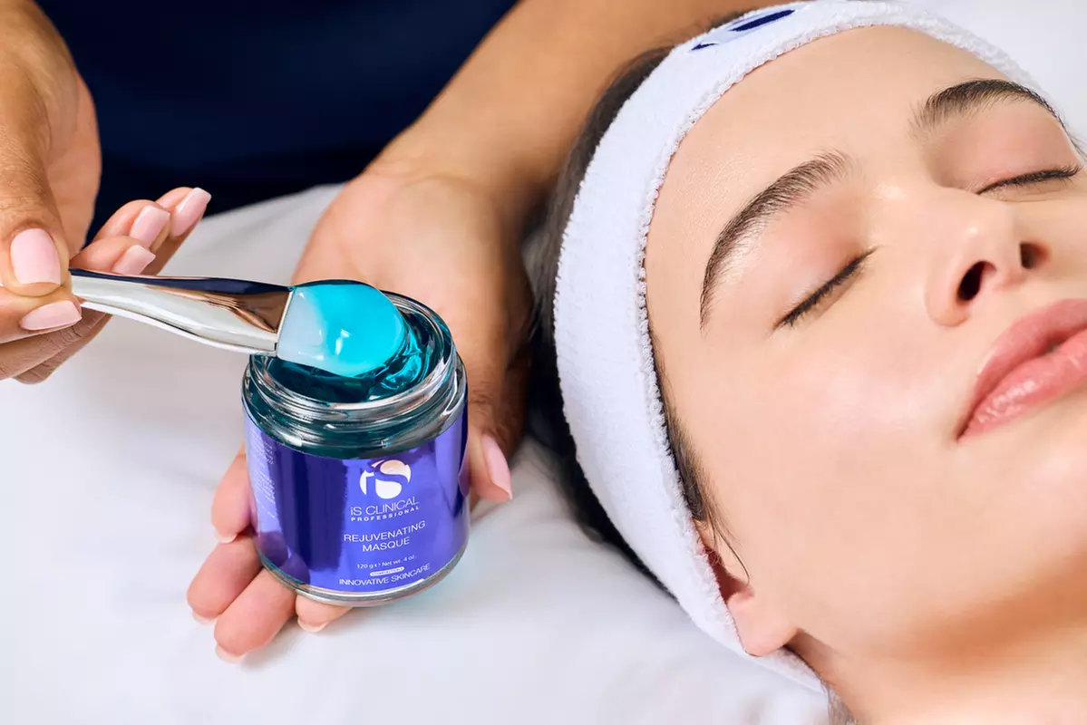 Up to 47% Off on In Spa Facial (Type of facial decided by customer) at Glow with Eliza