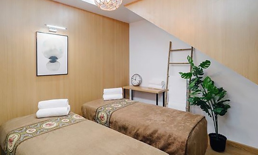 Image 1: Jusqu'à 50% de remise sur Massage - Californien chez Dame Paris