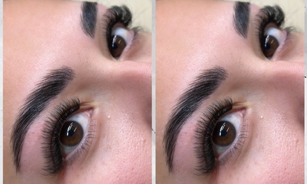 Full Set of Volume Eyelash Extensions - VALHA BEAUTY SALON