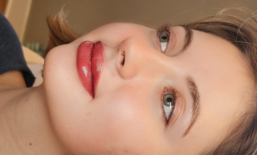 Image 6: Perfect Brows with One Microblading Session with or without Touch-Up 